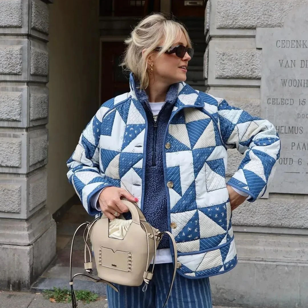 

2023 Autumn Winter Stand Collar Geometric Pattern Print Quilted Coat Women Streetwear Single Breasted Warm Jackets Cotton Tops