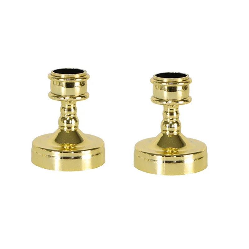 

Серебряные и золотые подсвечники