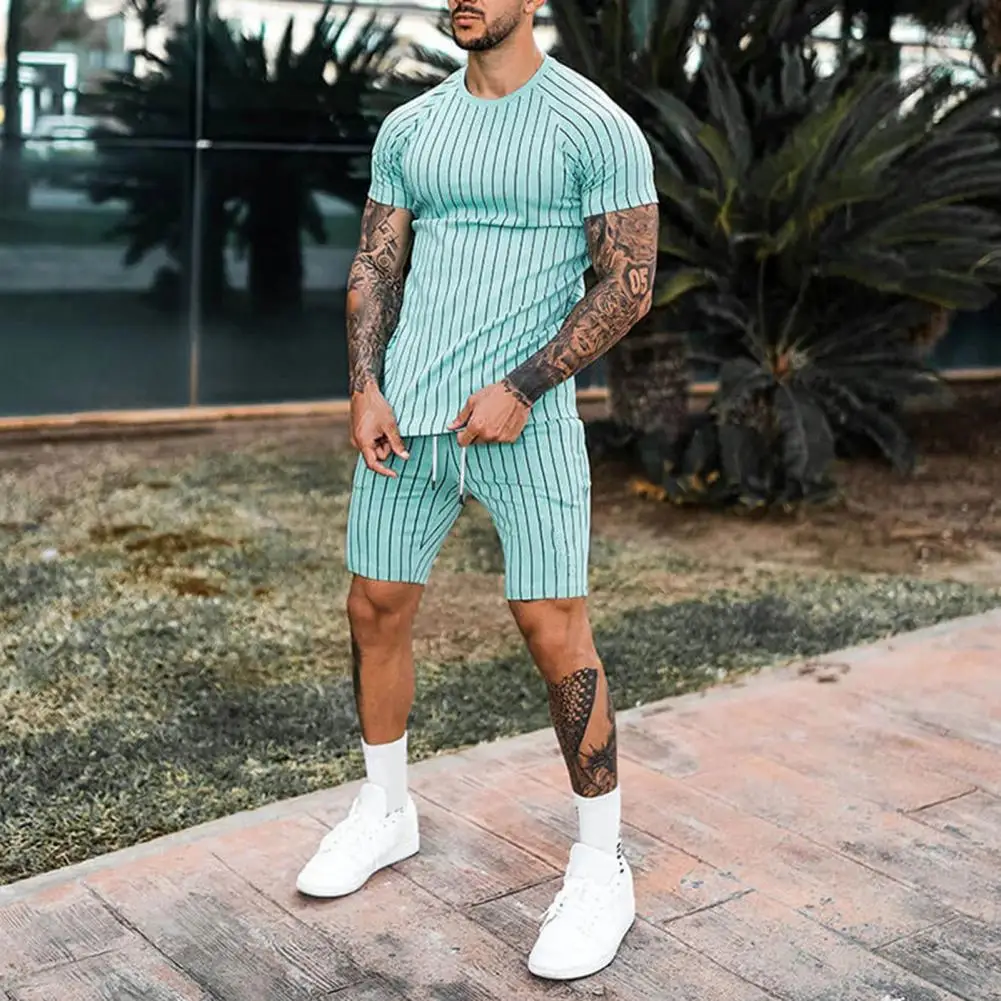 

Trendy Men Tracksuit Contrast Color Slim Fit Elastic Waist Men Tracksuit Thin Men Top Shorts Set Men Clothes