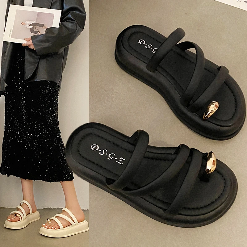 Women Minimalist Thong Sandals Toe Ring 2023 New Mid-Heel Fashion Flat Sandals Summer Outdoor Beach Vacation Leisure Woman Shoes