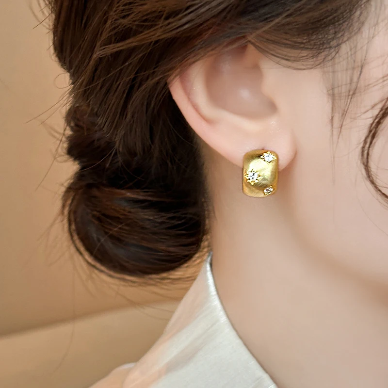 2024 корейский новый дизайн модные украшения позолоченные 14 карат матовый металл