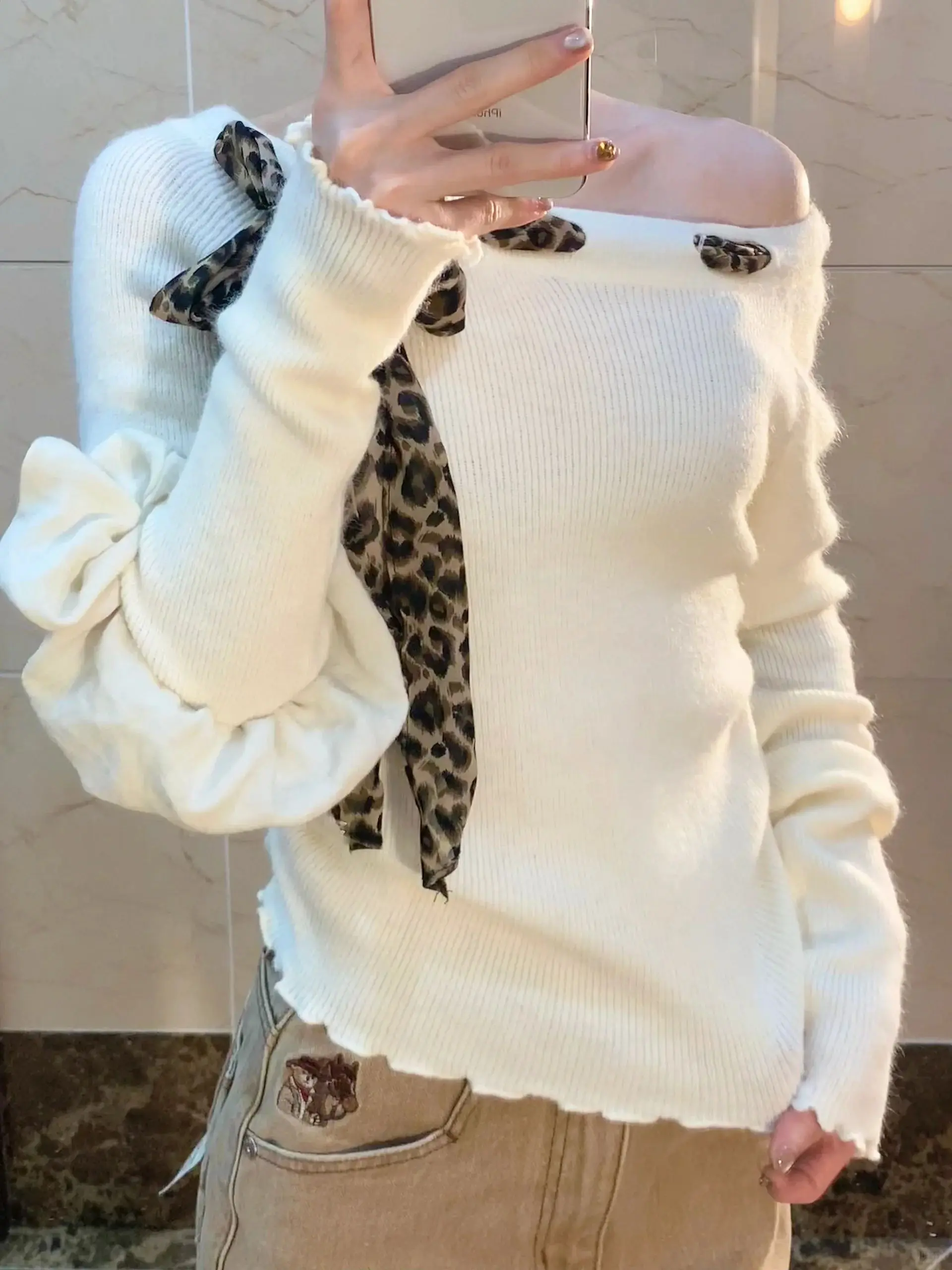 Корейская серия мягкий клейкий леопардовый принт косой воротник свитер с