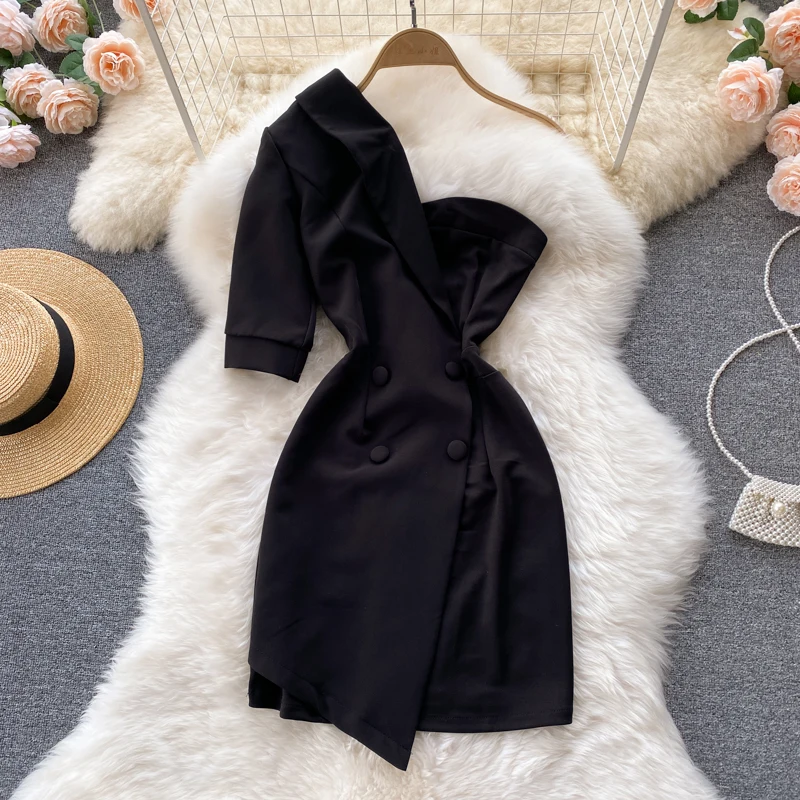 

2022 Fashion Design Sense One-shoulder Black Woman Dresses Ladies Temperament Slim Waist Irregular Vestido De Mujer Short Robe