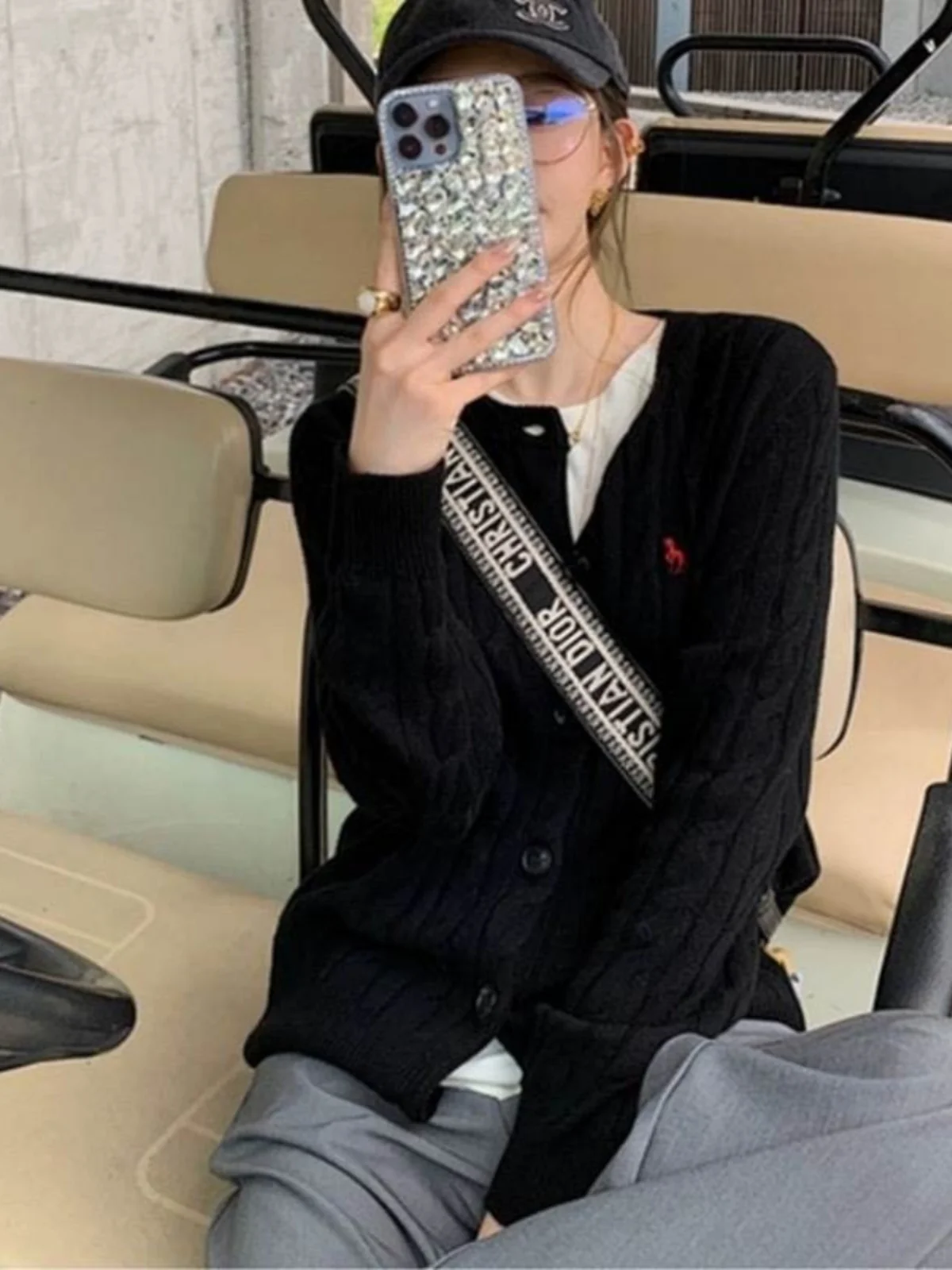 Шерстяной вязаный кардиган с круглым вырезом женский осенне-зимний свитер в