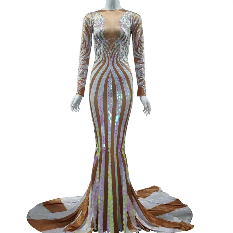 Женское облегающее платье с блестками длинным рукавом