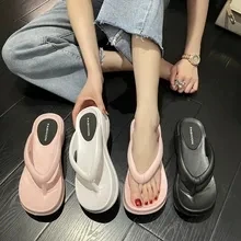 Summer New Thick Soled Women's Herringbone Slippers High Anti-skid Beach Shoes Soft Soled Comfortable Home Platform Sandals