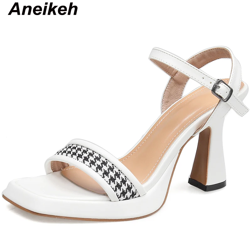 

Aneikeh модные новые сандалии из трикотажной ткани с геометрической толстой подошвой на высоком каблуке 2024 летние женские туфли с открытым носком на пуговицах