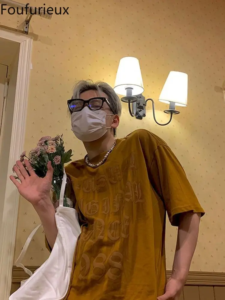 

Мужская футболка с коротким рукавом и круглым вырезом, свободного покроя