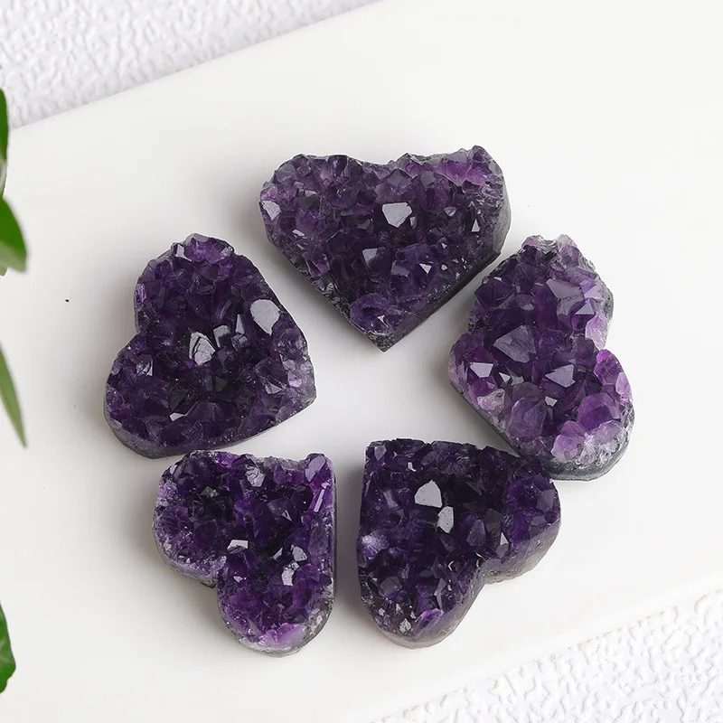 

Natural Heart Shaped Amethyst Cluster Quartz Crystal Meditation Reiki Healing Ornaments For Home Decoration Room Ornamental Gift