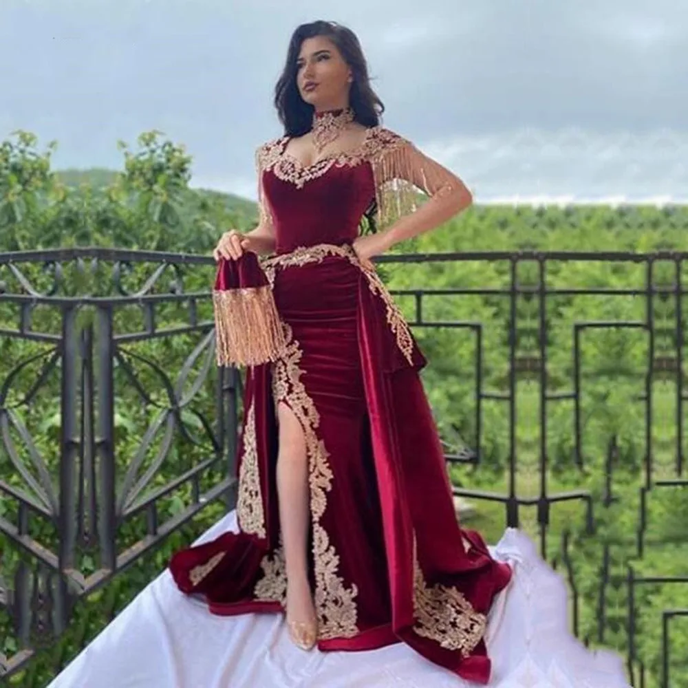 

2022 Arabic Mermaid Velvet Evening Dress 4 Pieces Overskirt Split Applique Lace Prom Gowns High Neck Tassel Algerian Outfit