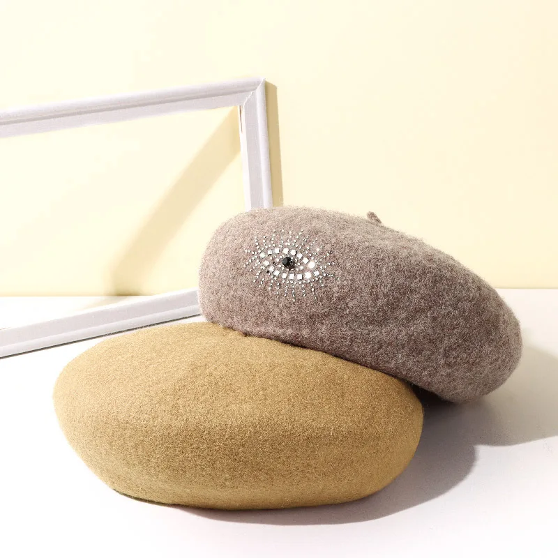 Берет зимняя женская шапка осень теплые глаза лыжный аксессуар для спорта на