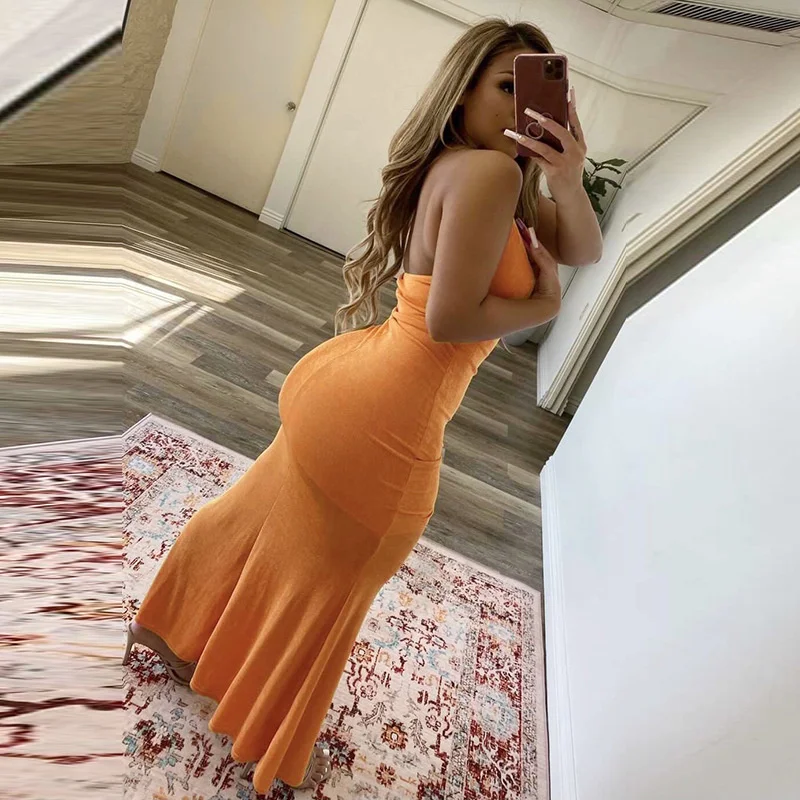 

Zabrina Swing Collar Knit Maxi Dress Women Fashion Chain Halter Backless Sexy Prom Dresses Party Sleeveless Summer Beach Robe