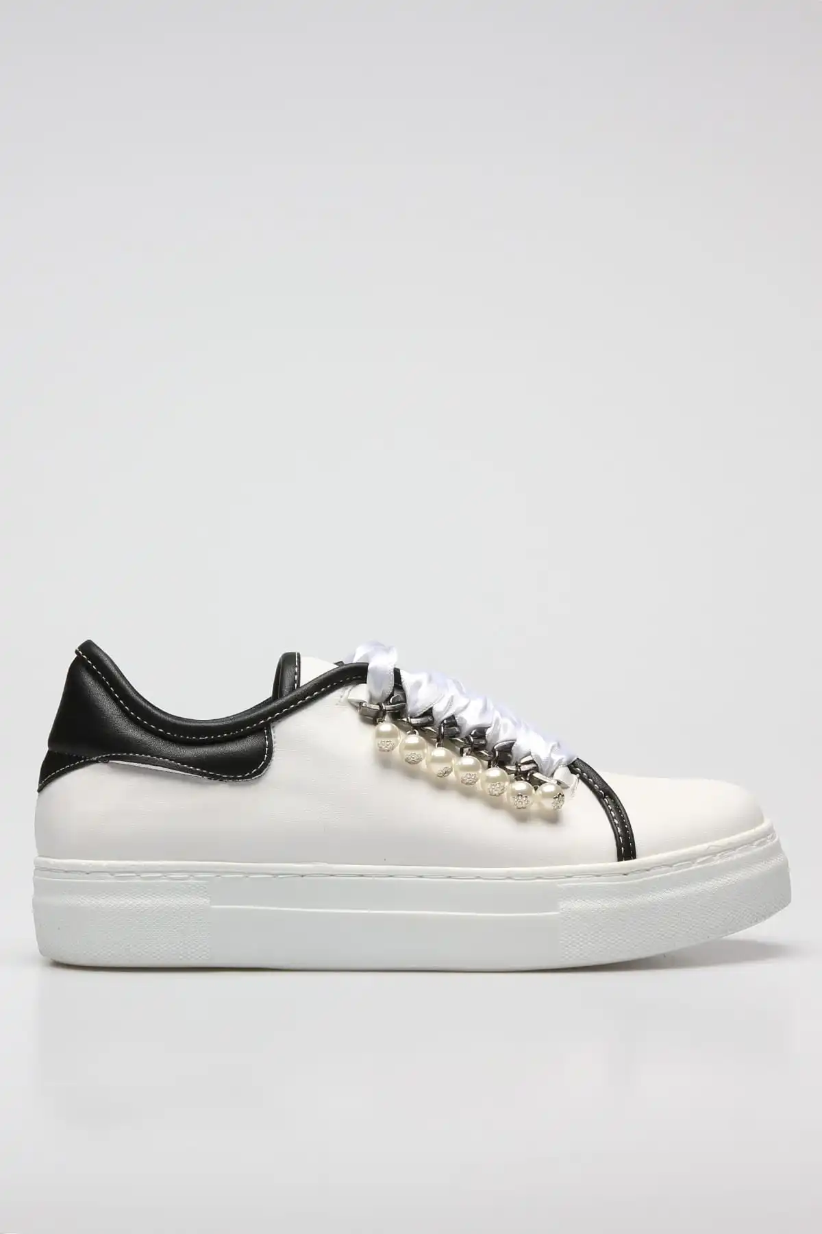 

Fashion Style White Women's Sports Sneaker Shoes