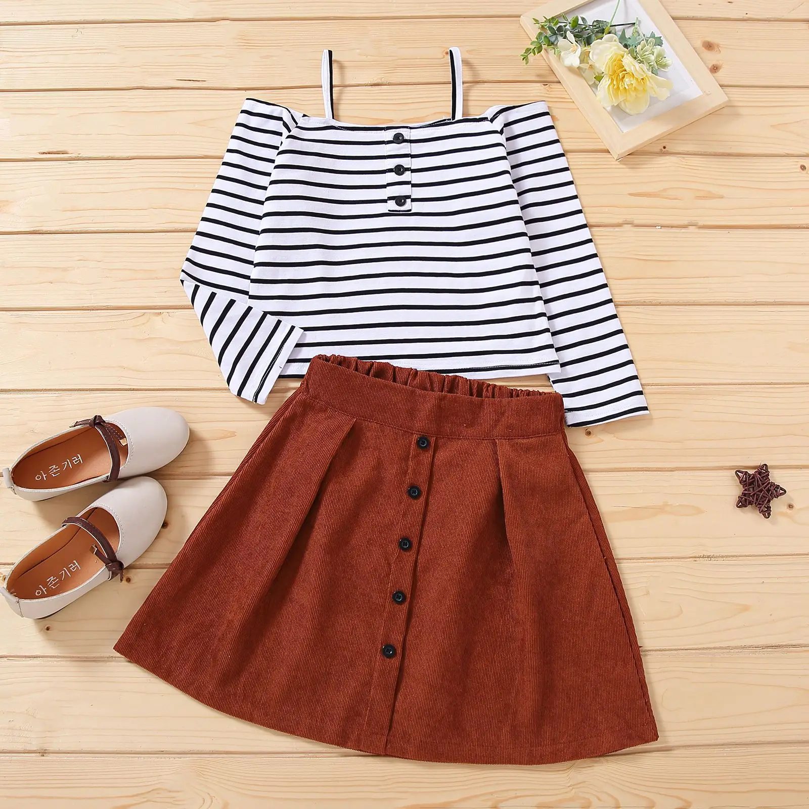 Новинка лета-весны 2022 Топ с длинным рукавом и подтяжки в полоску для девочек +