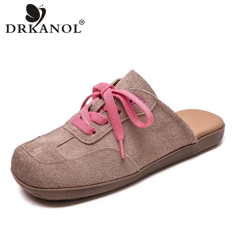 Фото DRKANOL модные женские тапочки, летние туфли с открытой пяткой, повседневные шлепанцы из натуральной коровьей кожи без шнуровки на плоской подошве, тапочки с круглым носком №1