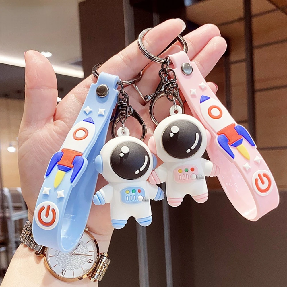 

Cartoon Astronaut Keychain Female Cute Korean Couple Key Chain Cell Phone Bags Car Keychain Pendant Key Ring Charm