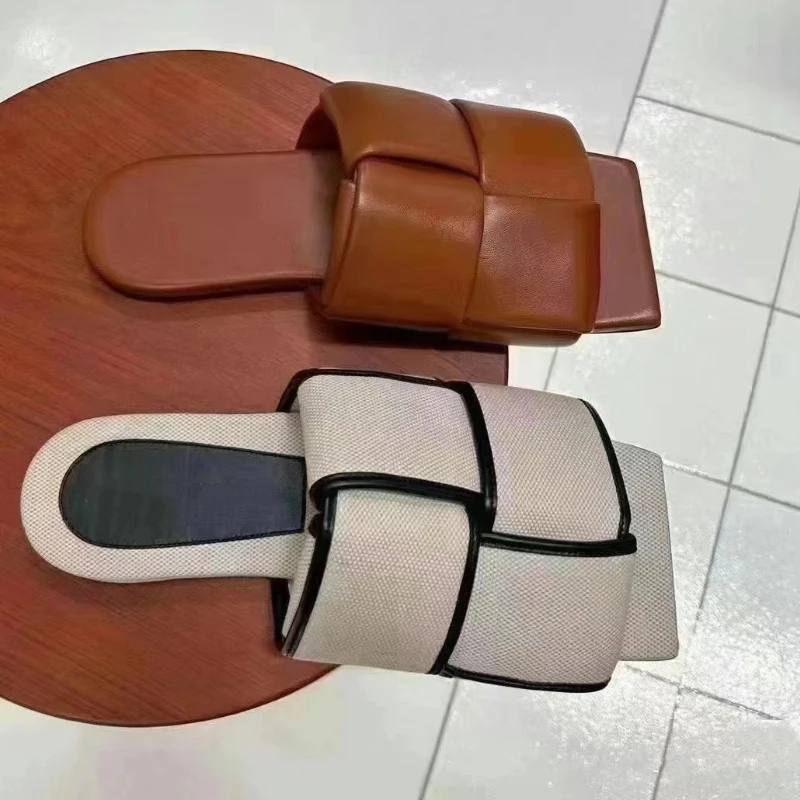 Women's slippers 2023 spring and summer fashion new casual woven plaid leather large bottomed slackers' open-toe slippers