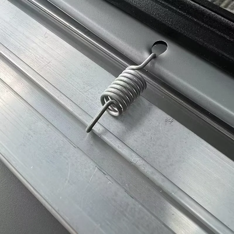 

Пружины для установки проекционного экрана Yovanxer S101