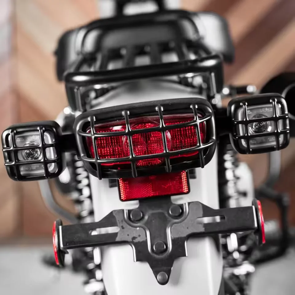Фото Аксессуары для мотоциклов Honda CT125, CT125 Trail, 125 Huntercub 2020-2023: фара, указатели поворота, задний фонарь, защитная решетка. №4