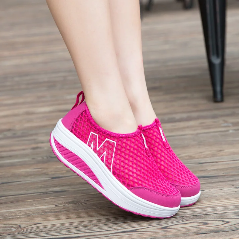 Summer Women's Walking Shoes Lightweight Breathable Sports Shoes Lazy Thick Bottom Shake Casual Shoes