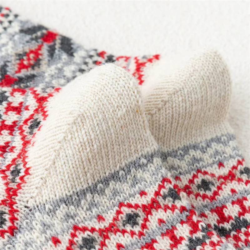 2021 New Styles Women Wool Socks Winter and Autumn Octagon Flower Warmer Cashmere Thermal Thicken Ethnic Style Women Socks