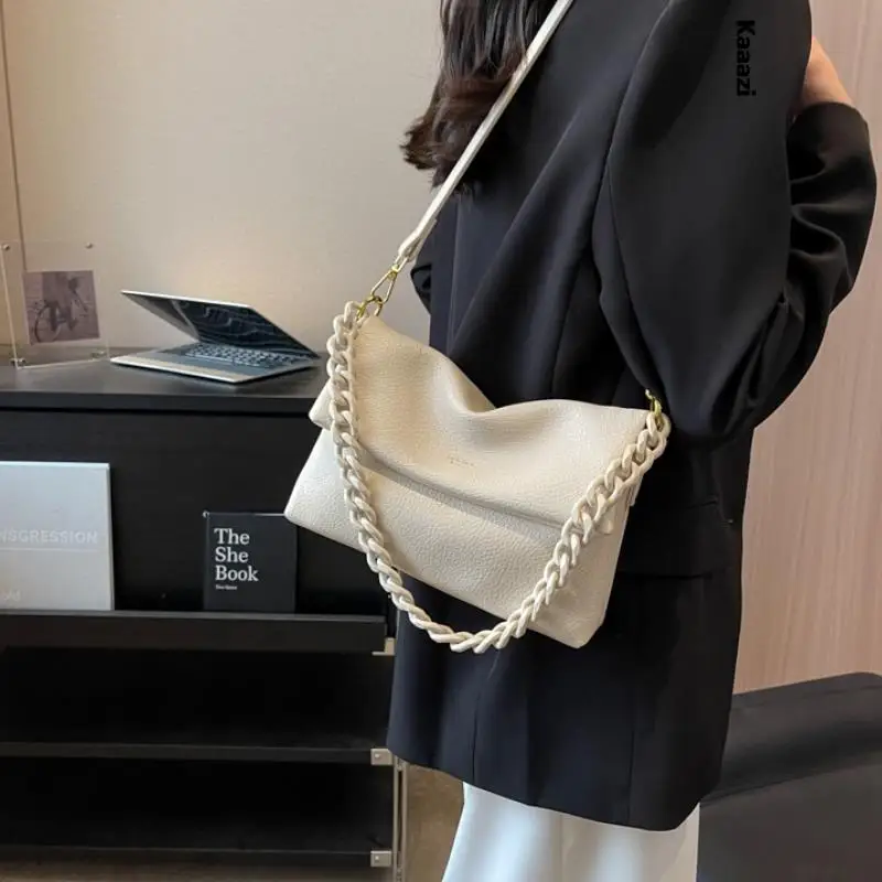 

Solid Color Versatile Tote Shoulder Bags For Women Chain Crossbody Bag Luxury Designer 2023 New Large Capacity Handbags Simple