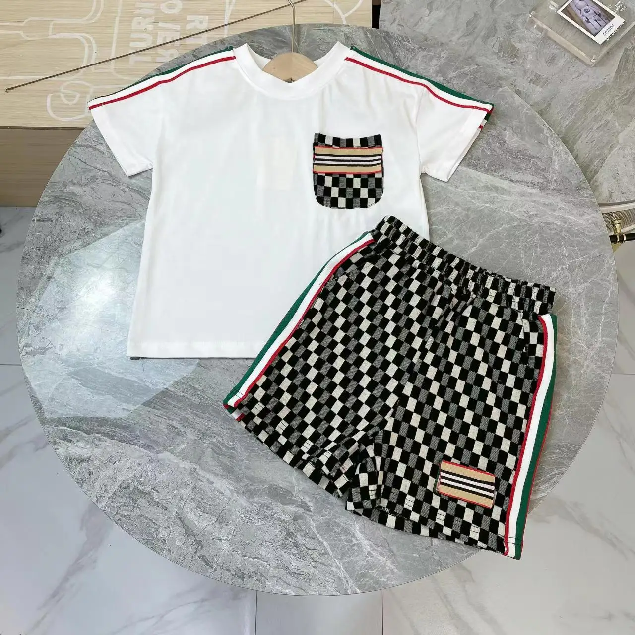 

2022 High-end customized summer hot new children's wear boys short sleeve suit cotton decorative pocket jacket + shorts suit