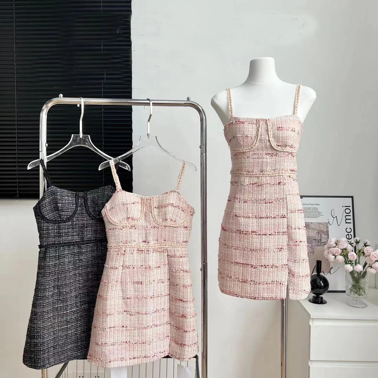 

Женское твидовое мини-платье на бретельках, элегантное приталенное короткое платье без рукавов с разрезом, лето