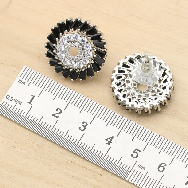 Комплект из колье серёг кольца и браслета с фианитом