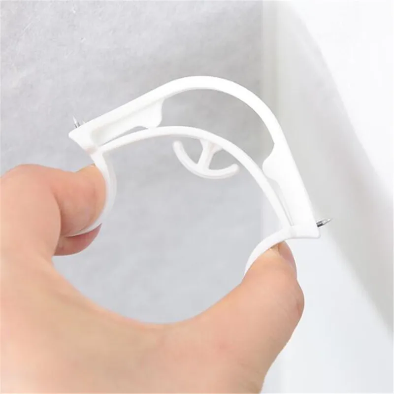 

2pcs Corner Hook Banner Hunging Accessories No Trace Balloons Garland Bunting Ceiling Wall Accessories