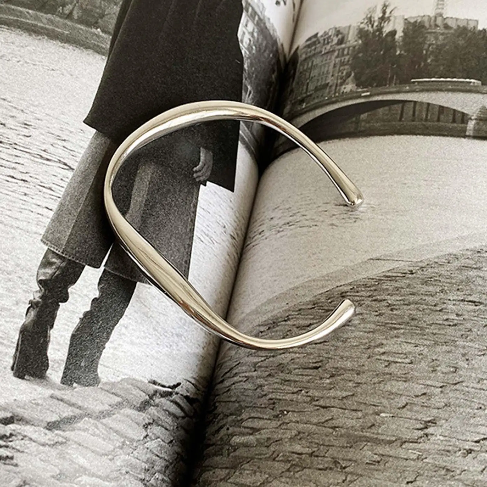 

Bangle Bracelets for Women Adjustable Size Charming Metal Jewelry Elegant Lightweight Irregular Cuff Bracelet