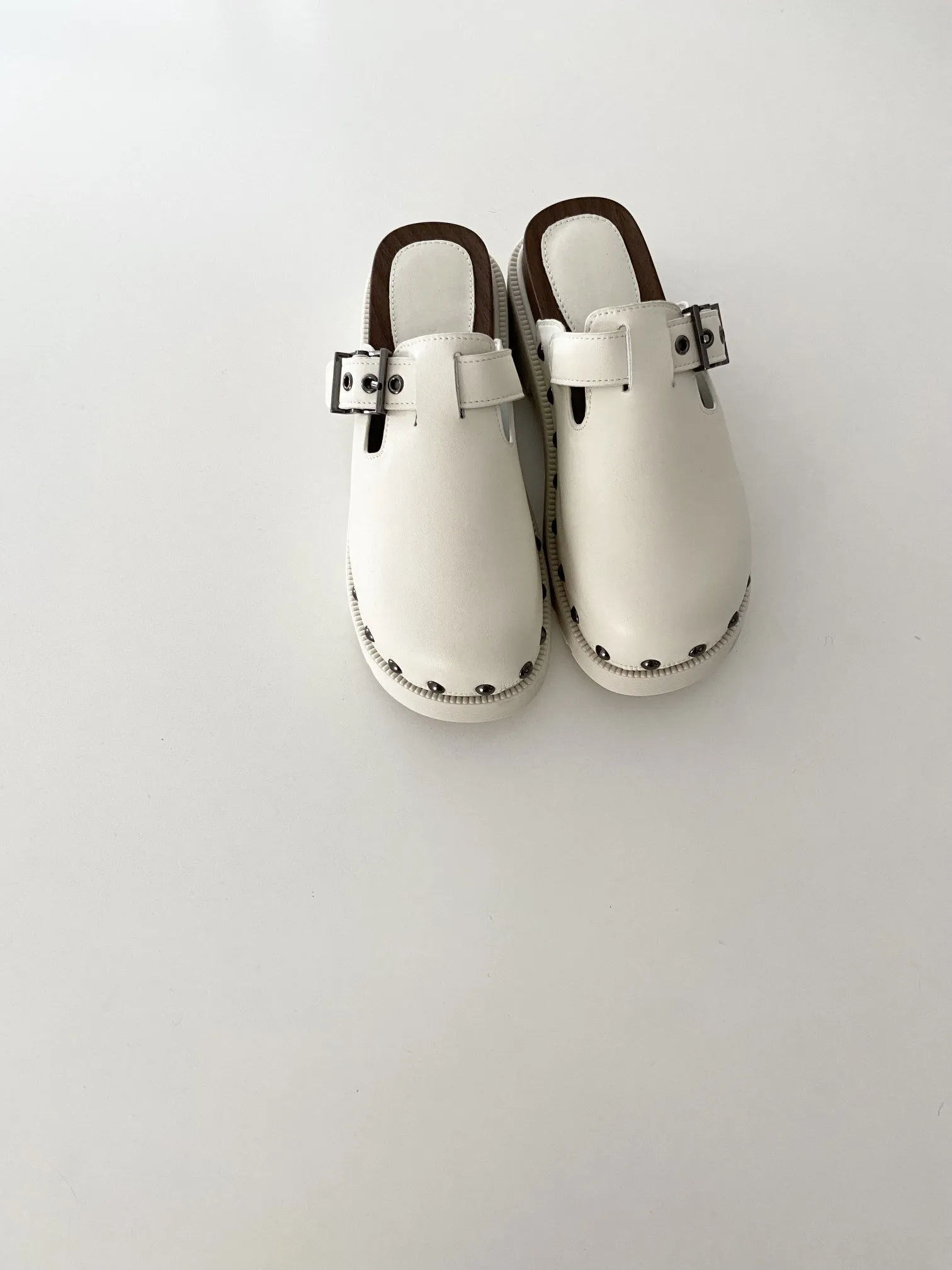 

Shoes New In Shoes For Women Women Shoes Slippers Ladies Shoes Platform Shoes Casual Slippers Women 2022 Buckle Rivet Slippers