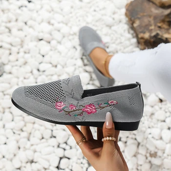 Women Sneakers Mesh Breathable Floral Comfort Mother Shoes Soft Solid Color Fashion Female Footwear Lightweight Zapatos De Mujer 1