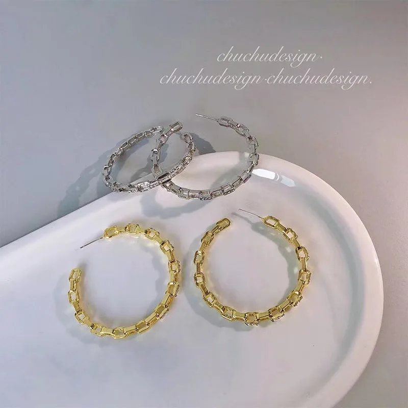 

Корейская версия, новинка, полые геометрические круглые серьги с бриллиантами для женской свадьбы, годовщины, аксессуары для подарка