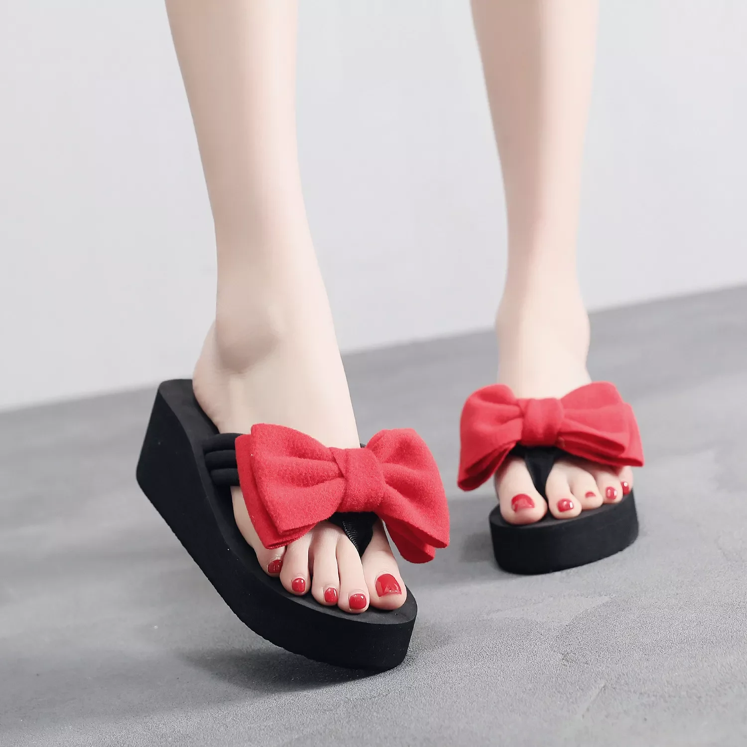 

NEW 2023 new slippers female bowknot cool sandals flip-flops thick bottom wear high-heeled beach drag fashion