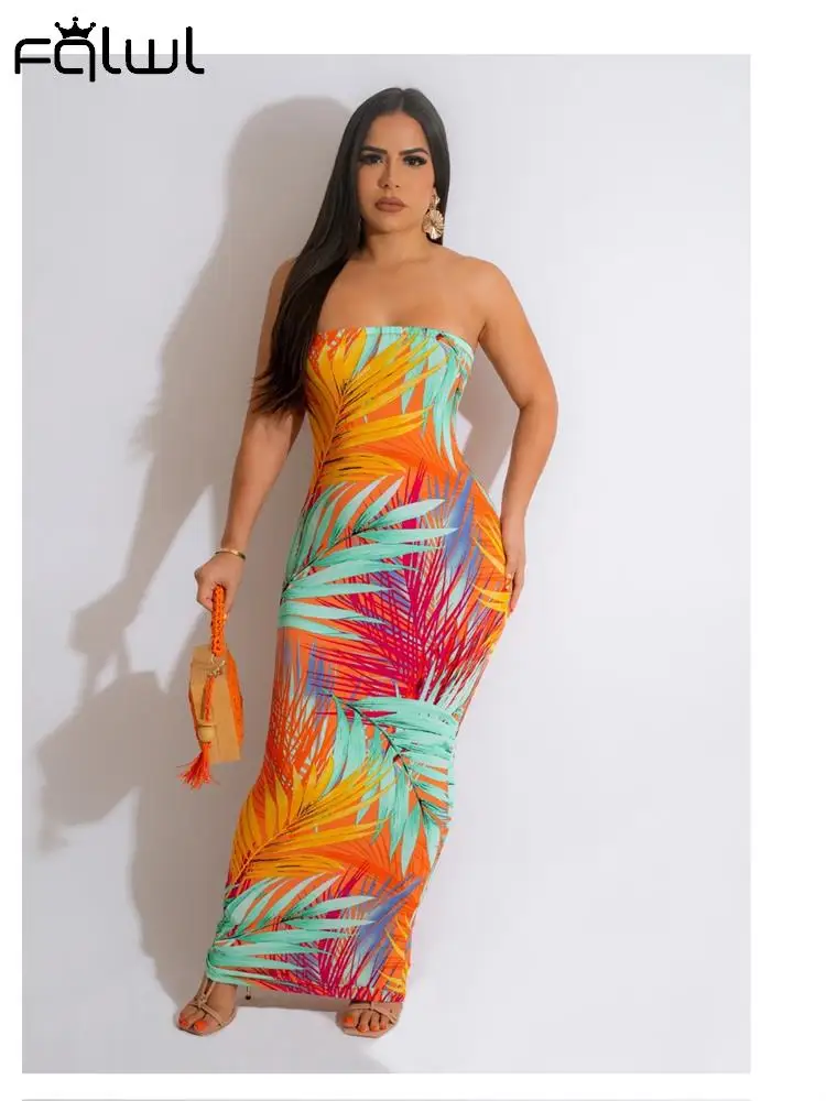 

Платье женское длинное облегающее без рукавов, с принтом