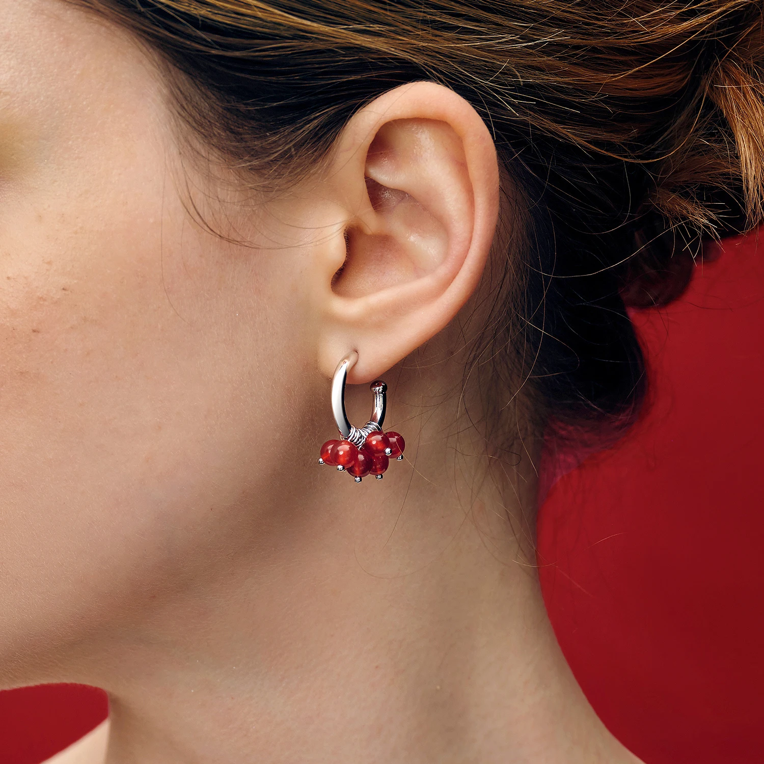 Raspberry La 2025 Новый продукт Ярко-красный Серьга с красным агатом Новые универсальные