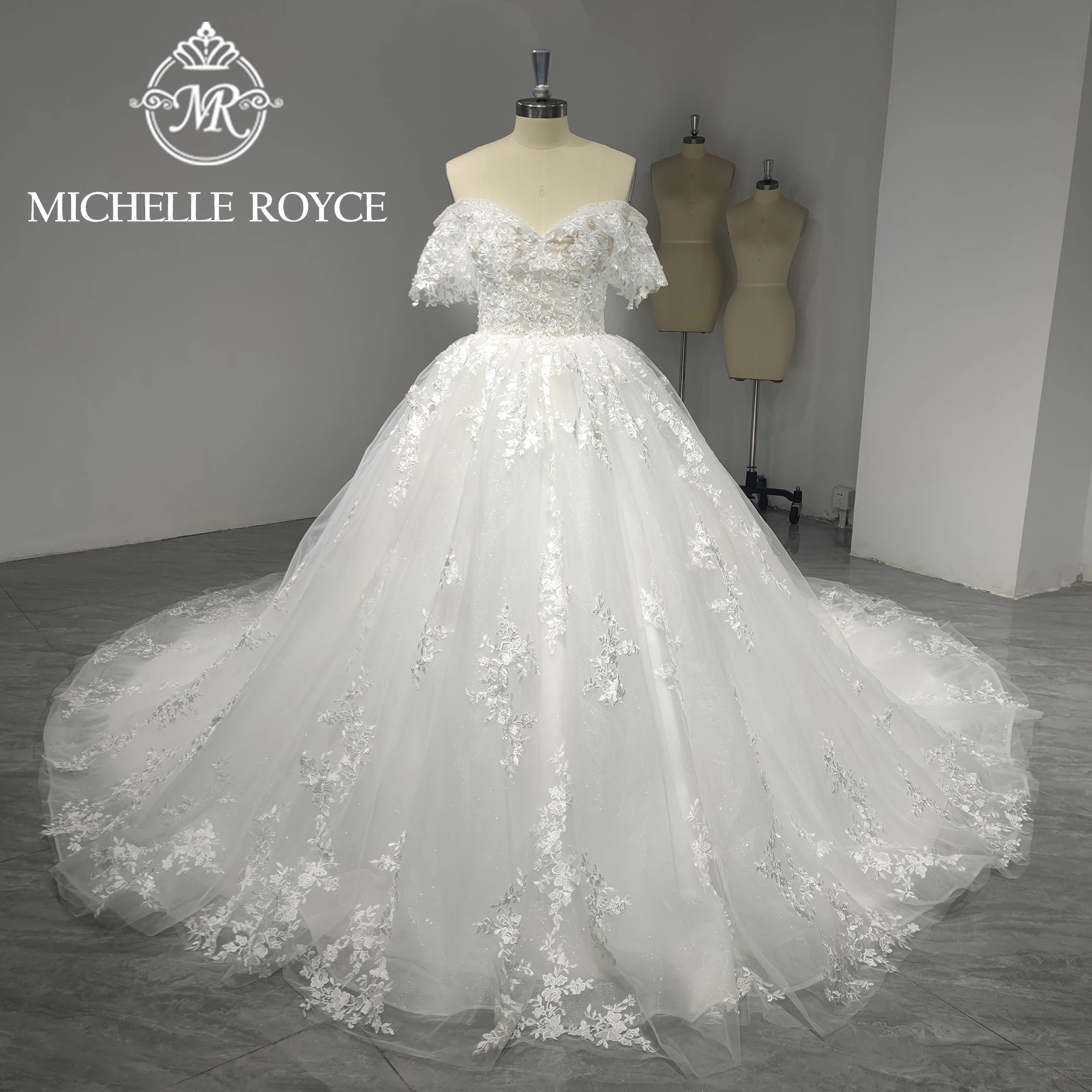 

Женское свадебное платье с вышивкой It's yiiya, Белое Бальное Платье с открытыми плечами и вышивкой бисером на лето 2024