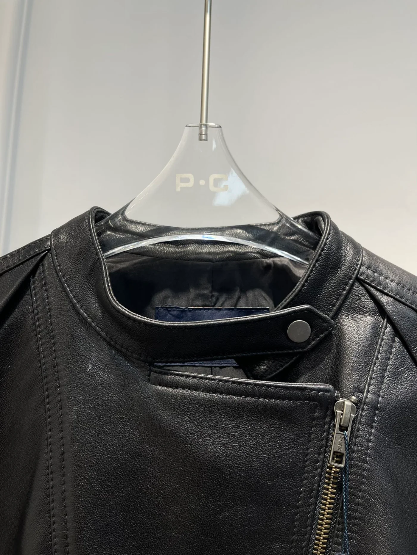 2022 Autumn Hot Sale Wool Genuine Leather Women Fashion Jacket Handsome Motorcycle Style Black Coat Irregular Zipper Design