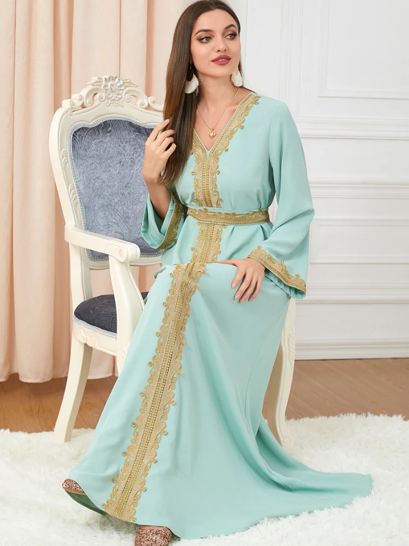 Muslim Woman Dress Dubai Abaya Elegant Lace Embroidery V-Neck Long Sleeve Party Maxi Dress Belted Kaftan Robe Turkey Wears