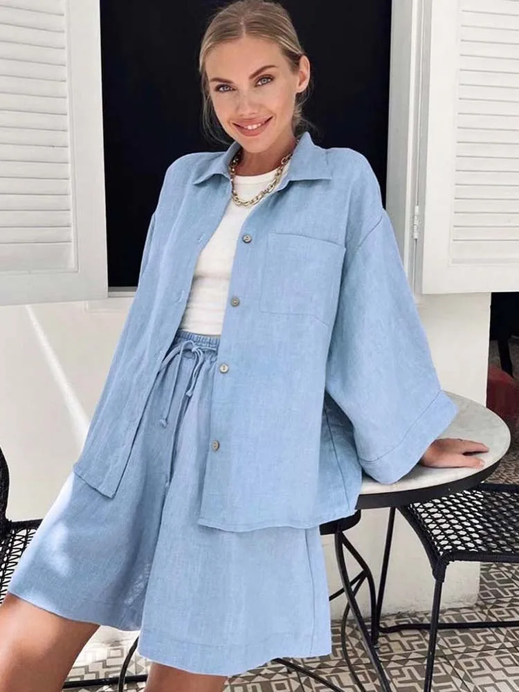 

Женский комплект из рубашки и шортов, повседневный комплект из двух предметов, голубая однобортная рубашка с высокой талией и шорты, лето 2023