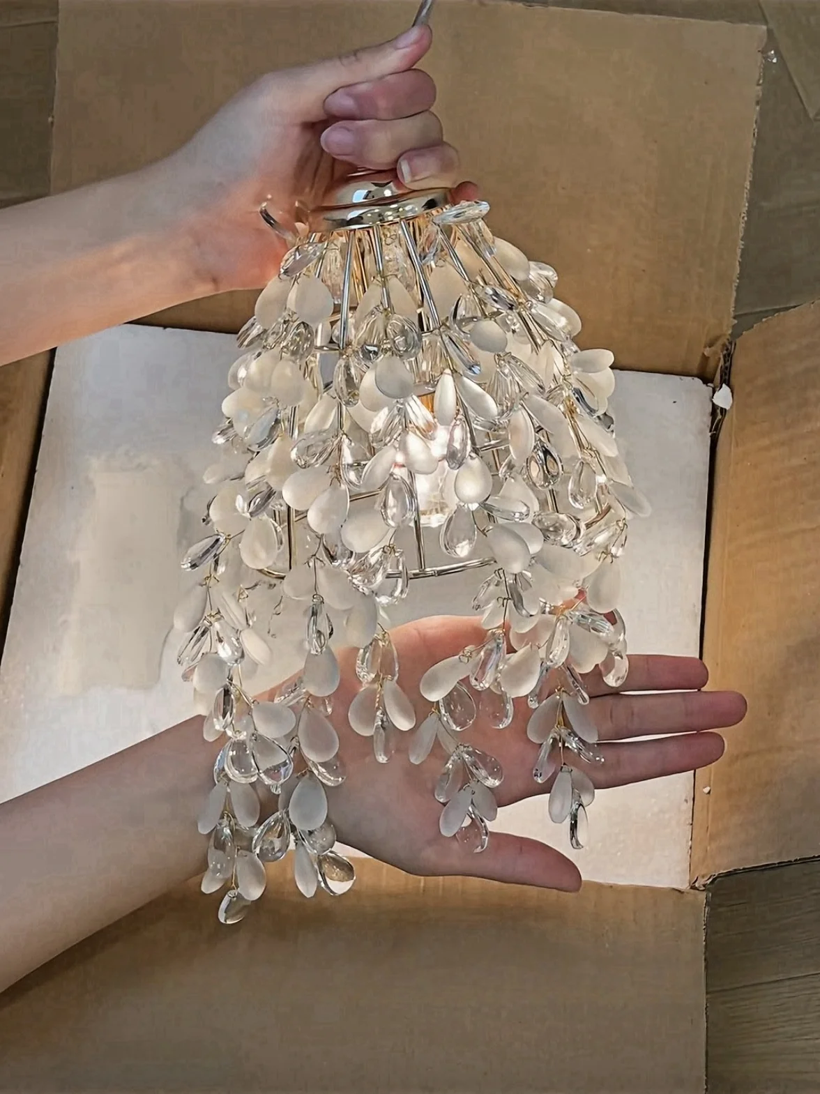 

Хрустальный подвесной светильник YEBMLP