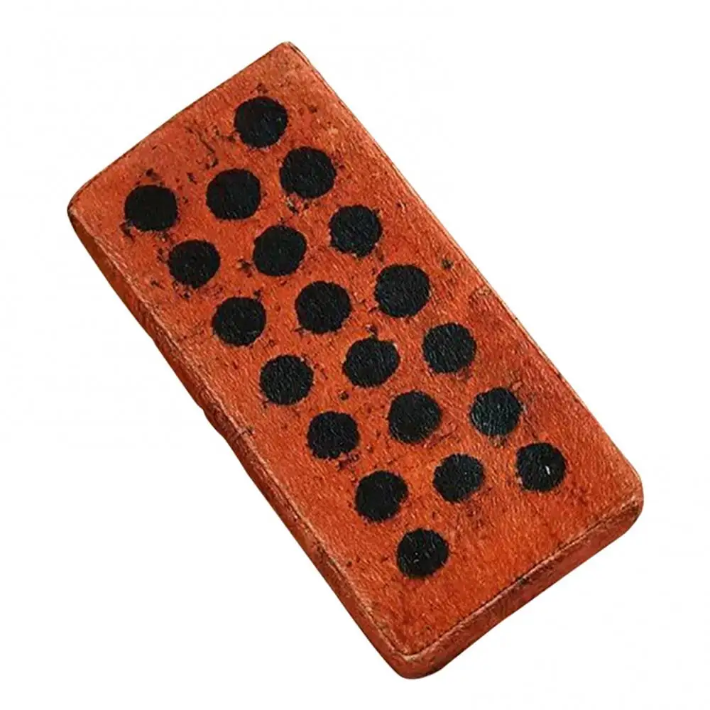 Искусственная декоративная плюшевая подушка имитация кирпича деревянная