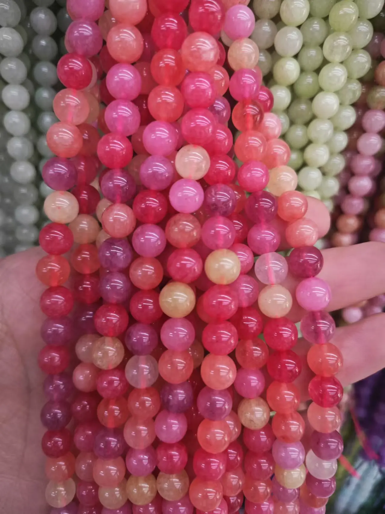 Натуральный камень тигровый глаз разбросанные бусины тигрового глаза