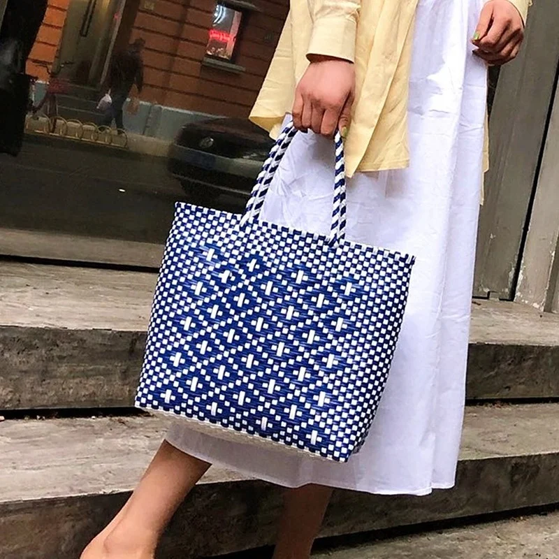 

Fashion Casual Knitting Panelled Bucket Large Capacity Bag Beach Bag Straw Bags for Women Tote Bag Brand Bag Rattan Bag