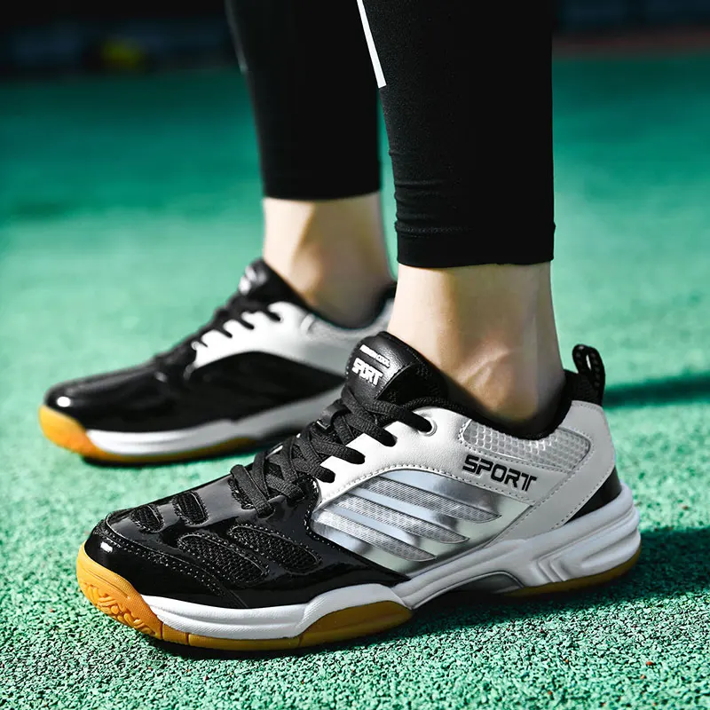 Hot Selling Tennis Shoes Comfortable Badminton Trainers Jogging Professional Tennis Shoes Training Shoes Large Size Non-Slip