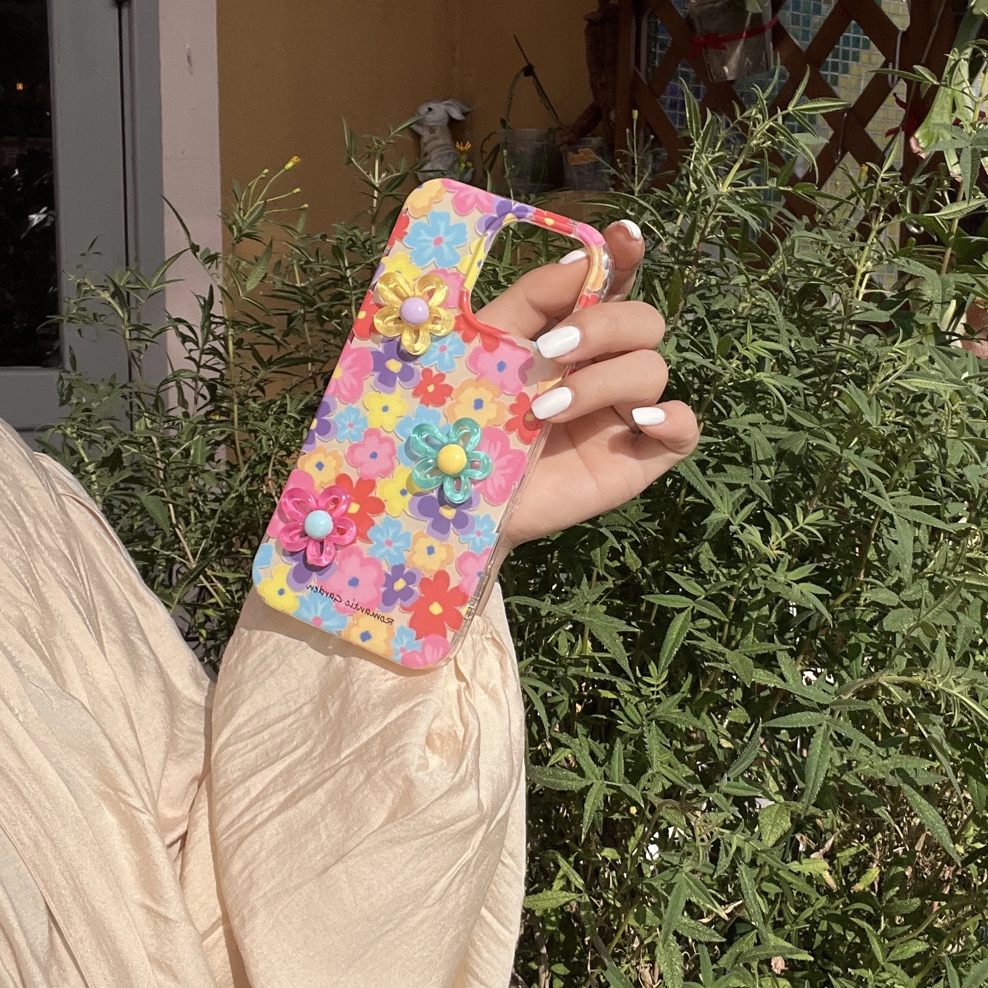 Чехол для телефона с 3D красивыми яркими маленькими цветами iphone 16 Pro Max 15 14 13