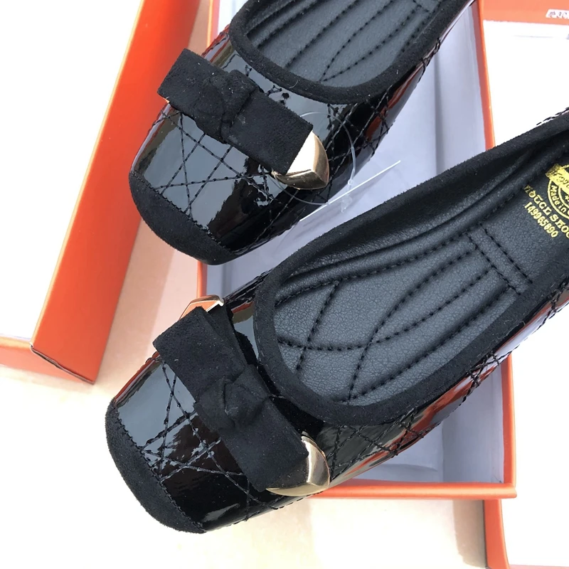 

Кроссовки женские кожаные без шнуровки, базовые сникерсы с квадратным носком, кожа, без застежки, повседневная обувь на плоской подошве, с р...