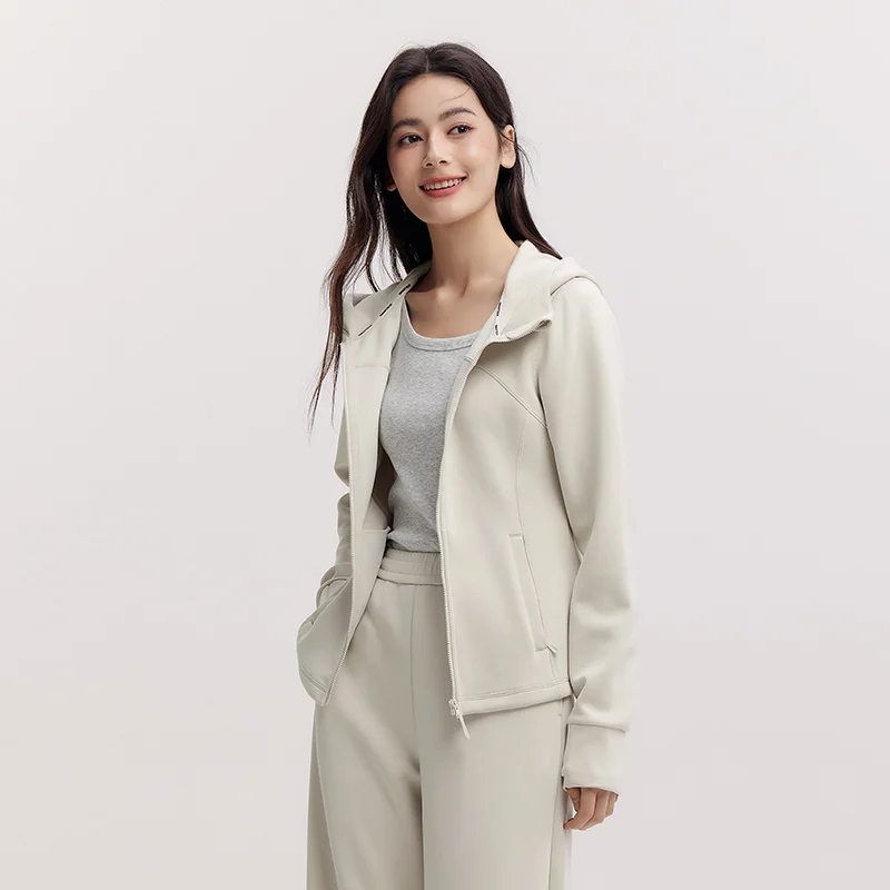 Фото Semir SlimFit куртка мягкая текстура женская весенняя повседневная модная комфортная спортивная стильная универсальная трендовая уютная новинка 2025 №5
