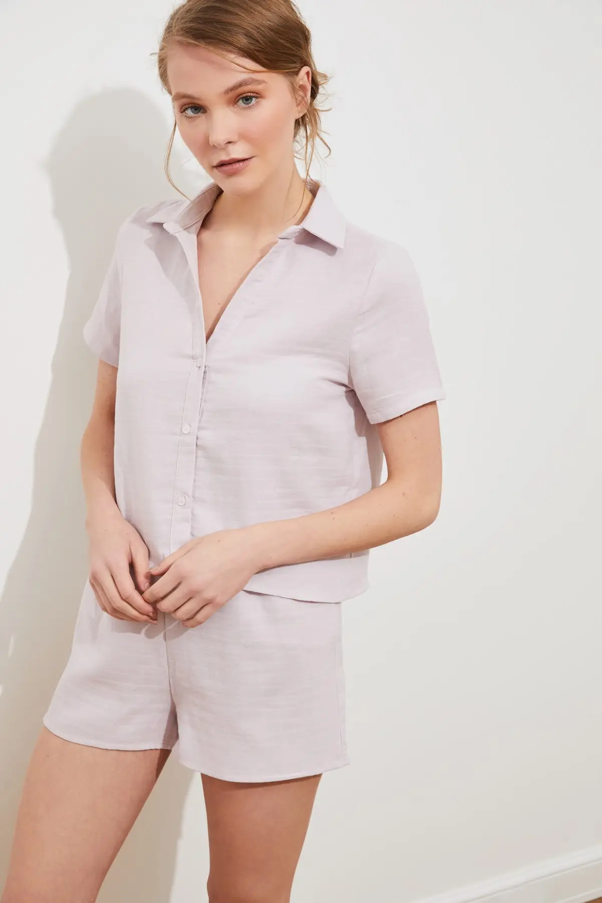 

Trendyol Woven Pajamas set THMSS21PT0589